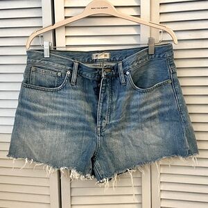Madewell relaxed denim shorts, size 31, button closure